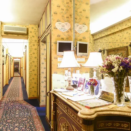 فندق مبيت وإفطار Residenza Ave 4*