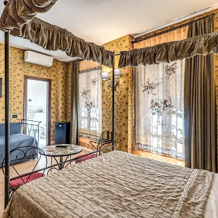 Bed & Breakfast Residenza Ave 4*