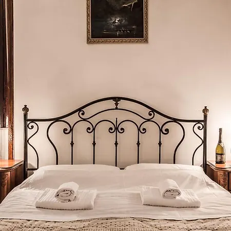 Bed & Breakfast Residenza Ave 4*